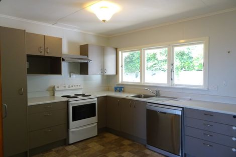 Photo of property in 1 Mace Street, Island Bay, Wellington, 6023