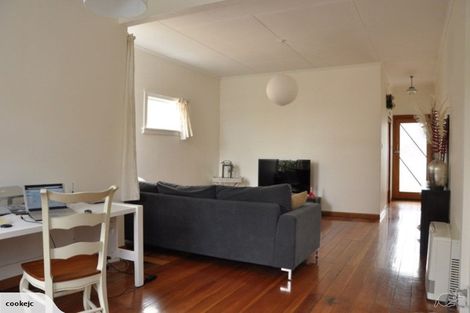 Photo of property in 23 Moir Street, Mount Victoria, Wellington, 6011