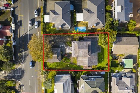 Photo of property in 98 Kitchener Road, Milford, Auckland, 0620