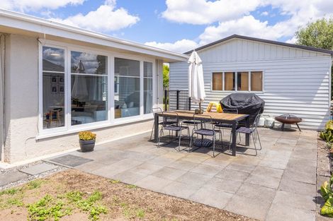 Photo of property in 8 Williams Place, Fairfield, Hamilton, 3214