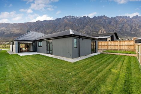 Photo of property in 21 Bannister Street, Jacks Point, Queenstown, 9371