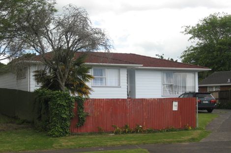 Photo of property in 16 Wenlock Place, Manurewa, Auckland, 2102