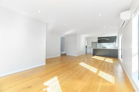 Photo of property in 8a Jeff Place, Howick, Auckland, 2014
