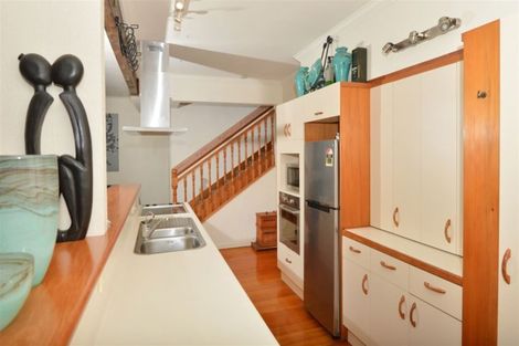 Photo of property in 82 Hatea Drive, Regent, Whangarei, 0112