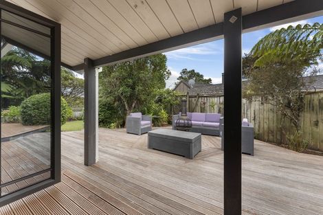 Photo of property in 12 Cargill Place, Frankleigh Park, New Plymouth, 4310