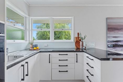 Photo of property in 1/9a Eversleigh Road, Belmont, Auckland, 0622