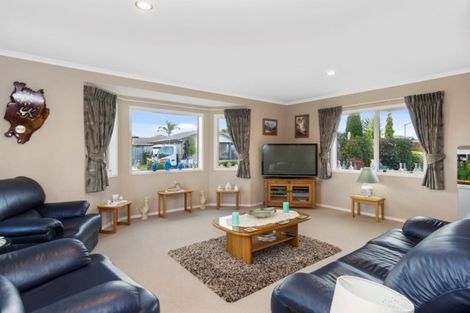 Photo of property in 22 Oakwood Way, Papamoa Beach, Papamoa, 3118