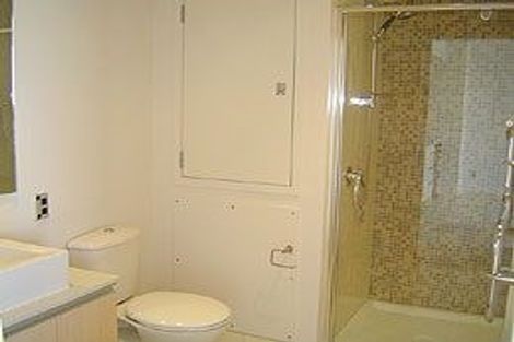 Photo of property in Halsey Apartments At Lighter Quay, 506/77 Halsey Street, Auckland Central, Auckland, 1010