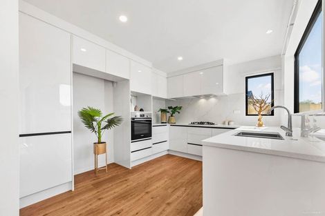 Photo of property in 18a Dana Place, Somerville, Auckland, 2014