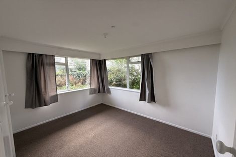 Photo of property in 2 Stanley Road, Glenfield, Auckland, 0629