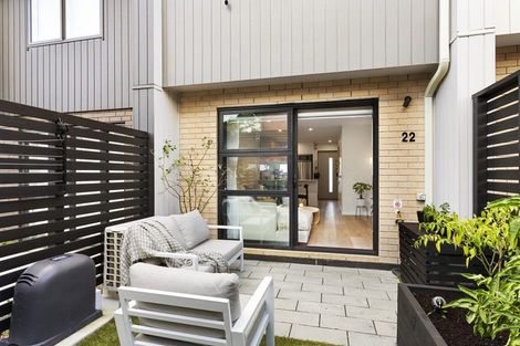 Photo of property in 22 Hoopers Road, Glen Eden, Auckland, 0602