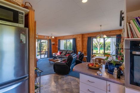 Photo of property in 291 Koputaroa Road, Koputaroa, Levin, 5575