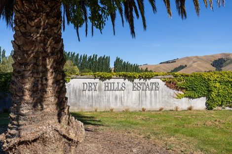 Photo of property in 83 Dry Hills Lane, Riverlands, Blenheim, 7274
