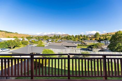 Photo of property in 42 Rere Road, Lake Hayes, Queenstown, 9304