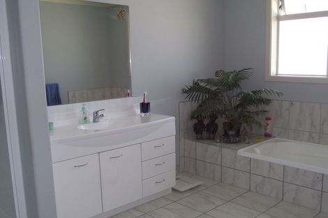 Photo of property in 113 Coronation Road, Morrinsville, 3300