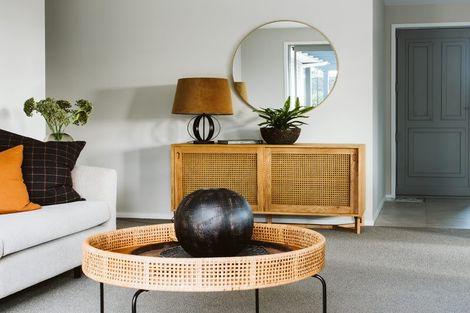 Photo of property in 2 Yulestar Place, Hawera, 4610