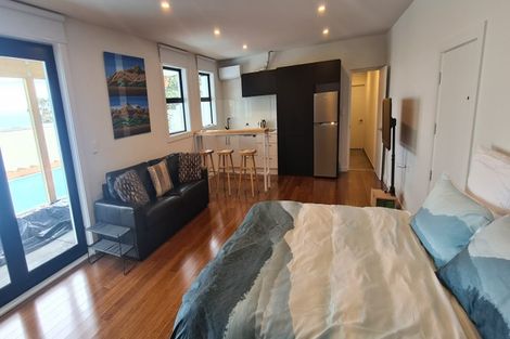 Photo of property in 182 Dyers Pass Road, Cashmere, Christchurch, 8022