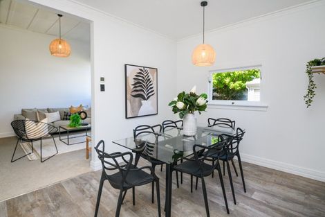 Photo of property in 31 Dunk Place, Milson, Palmerston North, 4414