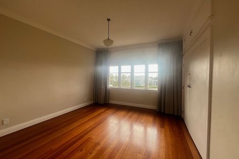 Photo of property in 7 Otahuri Crescent, Greenlane, Auckland, 1051