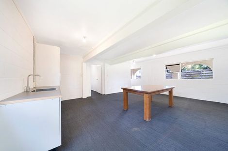 Photo of property in 381 Triangle Road, Henderson, Auckland, 0610