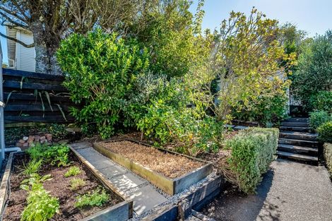 Photo of property in 82 Campbell Street, Karori, Wellington, 6012