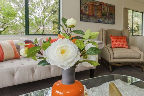 Photo of property in 1/10 Hilltop Road, Clover Park, Auckland, 2019