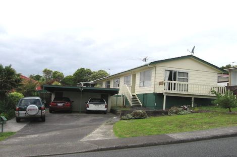 Photo of property in 2/5 Capilano Place, Glenfield, Auckland, 0629