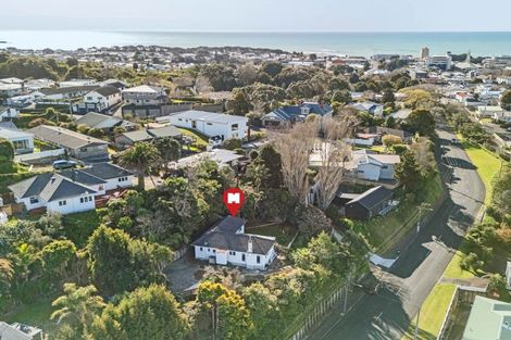 Photo of property in 20 Frankley Road, Westown, New Plymouth, 4310