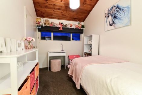 Photo of property in 28 Greenfield Drive, Western Heights, Hamilton, 3200