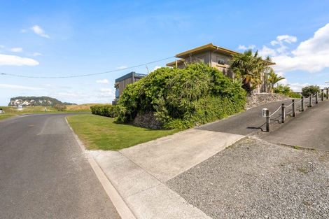 Photo of property in 305 Winifred Avenue, Whangamata, 3620