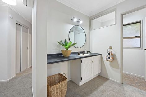 Photo of property in 24 Burn-murdoch Street, St Andrews, Hamilton, 3200