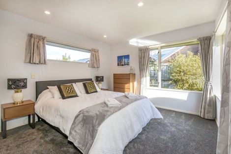 Photo of property in 395 Yaldhurst Road, Russley, Christchurch, 8042