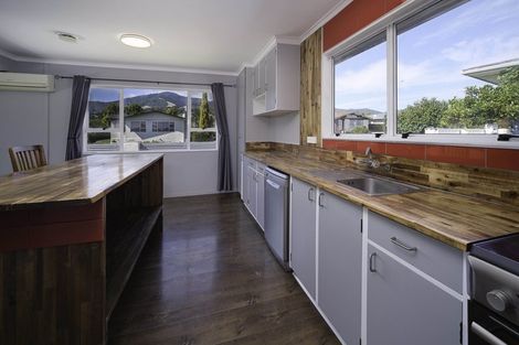 Photo of property in 47 Fergusson Street, Stoke, Nelson, 7011