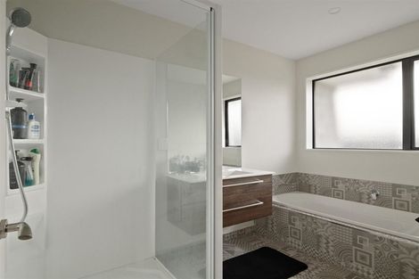 Photo of property in 33 Dalwood Crescent, Rolleston, 7614