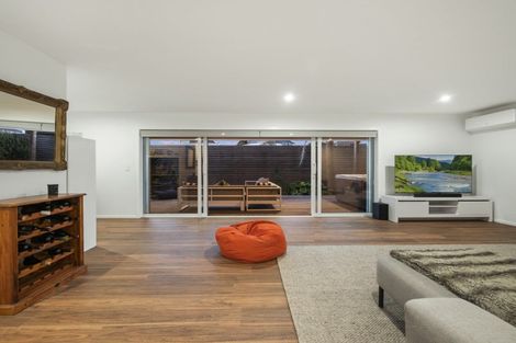 Photo of property in 112 Karewa Parade, Papamoa Beach, Papamoa, 3118