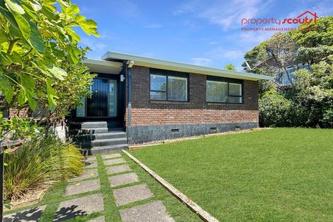 Photo of property in 2/33 Montgomery Avenue, Rothesay Bay, Auckland, 0630