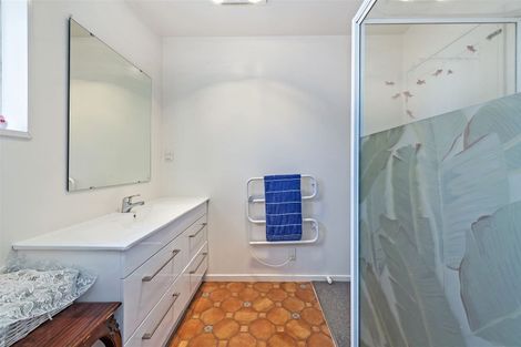 Photo of property in 6 Rosefield Lane, Northcote, Christchurch, 8052