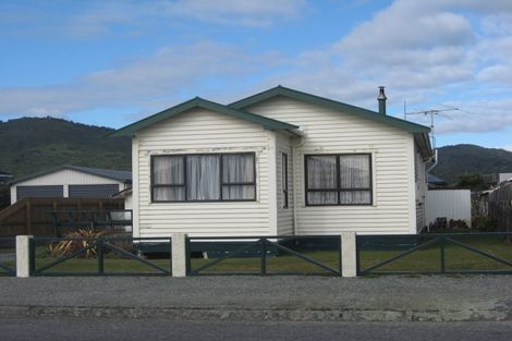 Photo of property in 113 Reid Street, Blaketown, Greymouth, 7805