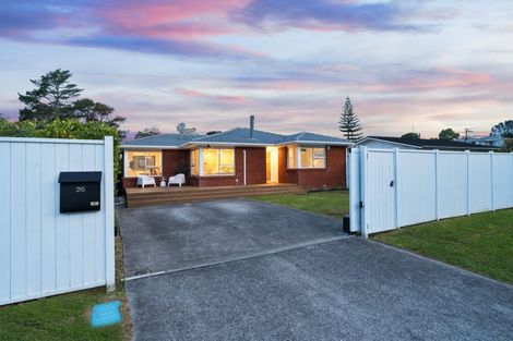 Photo of property in 26a Finlow Drive, Te Atatu South, Auckland, 0610