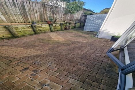 Photo of property in 3/102 Greenhithe Road, Greenhithe, Auckland, 0632