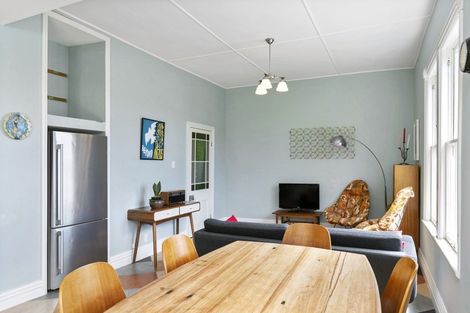 Photo of property in 205 Melbourne Road, Island Bay, Wellington, 6023