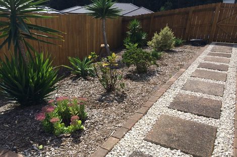 Photo of property in 90 Tiriwa Drive, Massey, Auckland, 0614