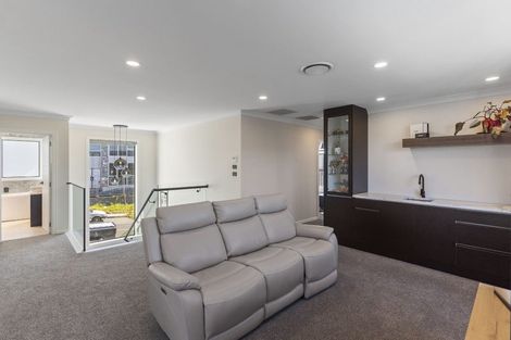 Photo of property in 11 Bremner Ridge Street, Flat Bush, Auckland, 2019