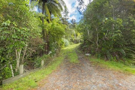 Photo of property in 106c Wyndham Road, Pinehaven, Upper Hutt, 5019