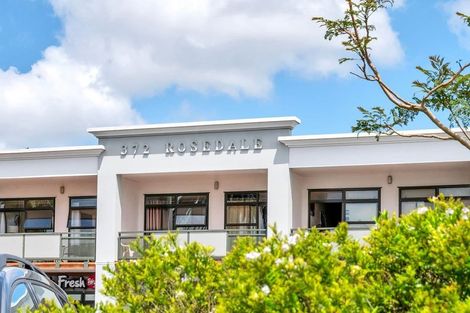 Photo of property in 5/372 Rosedale Road, Rosedale, Auckland, 0632
