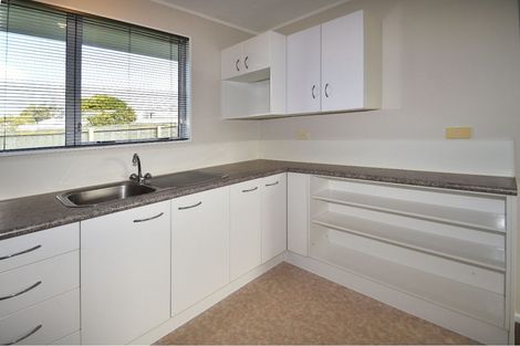 Photo of property in 2/2 Mcdowell Crescent, Hillcrest, Auckland, 0626