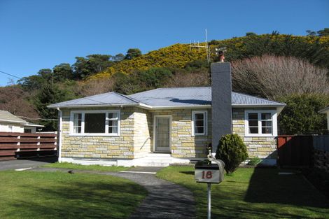 Photo of property in 18 Dover Road, Wainuiomata, Lower Hutt, 5014