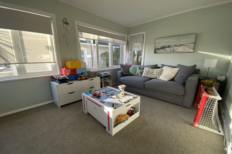 Photo of property in 112 Donald Street, Karori, Wellington, 6012
