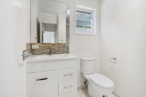 Photo of property in 1/126 Stredwick Drive, Torbay, Auckland, 0630