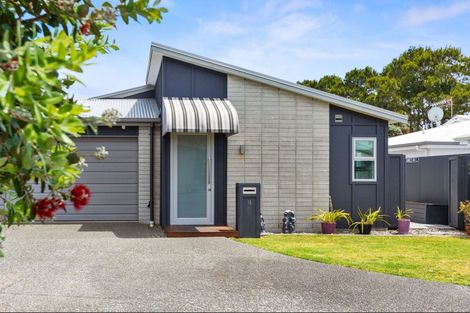 Photo of property in 15 Lennon Way, Papamoa Beach, Papamoa, 3118